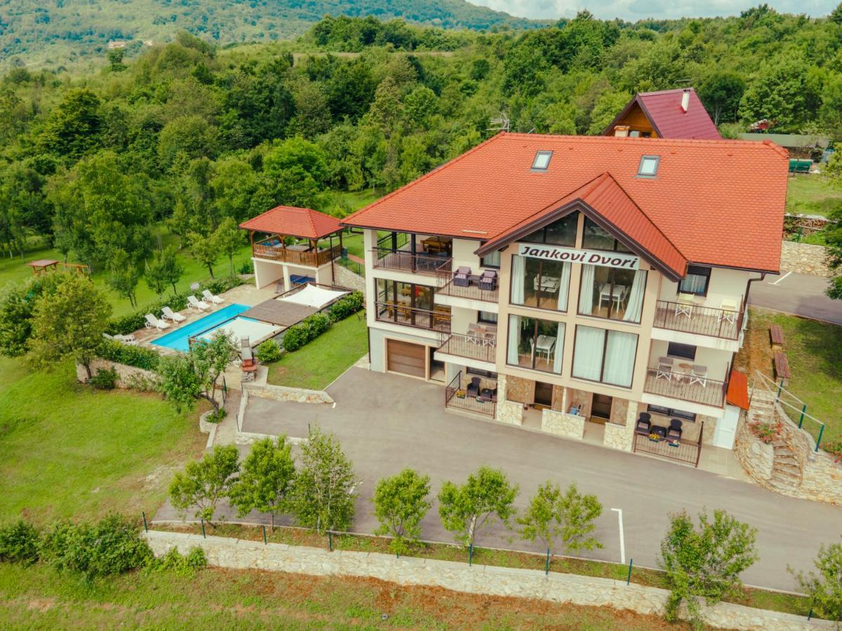 Jankovi Dvori Otel Rakovica Dış mekan fotoğraf