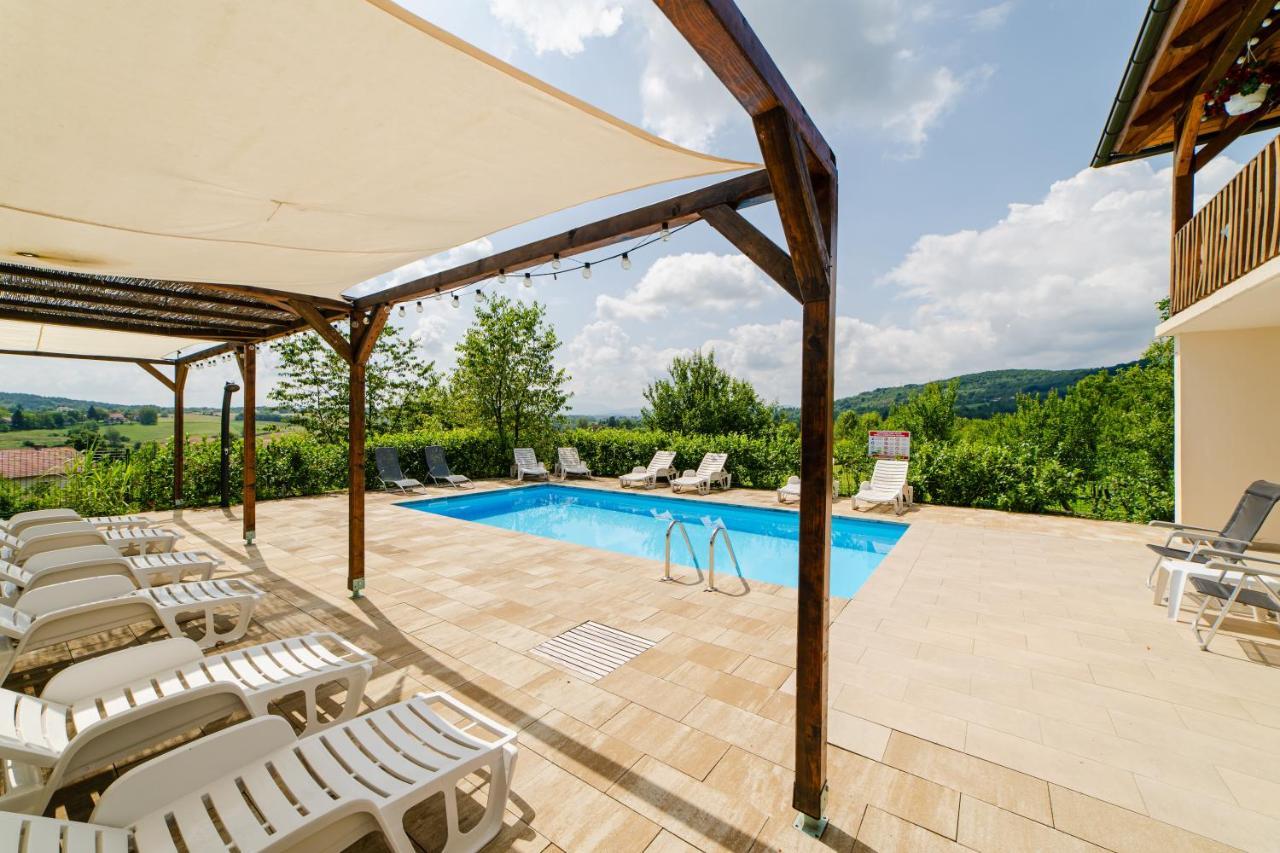 Jankovi Dvori Otel Rakovica Dış mekan fotoğraf