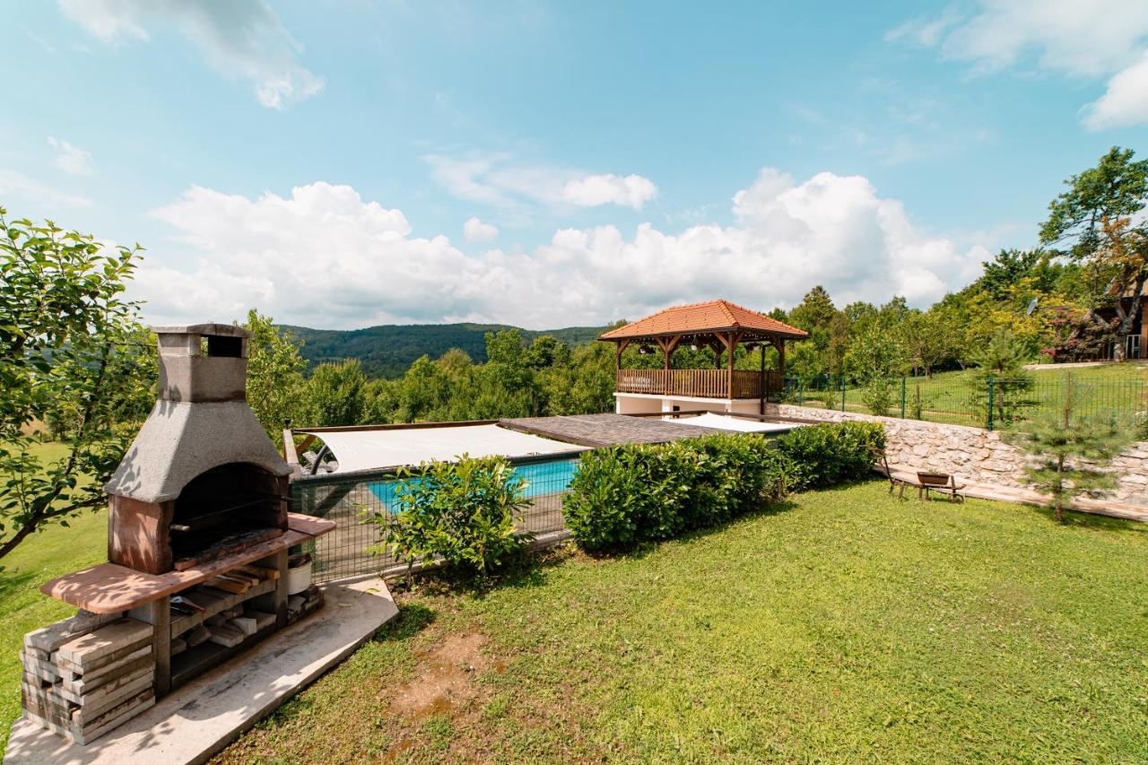 Jankovi Dvori Otel Rakovica Dış mekan fotoğraf
