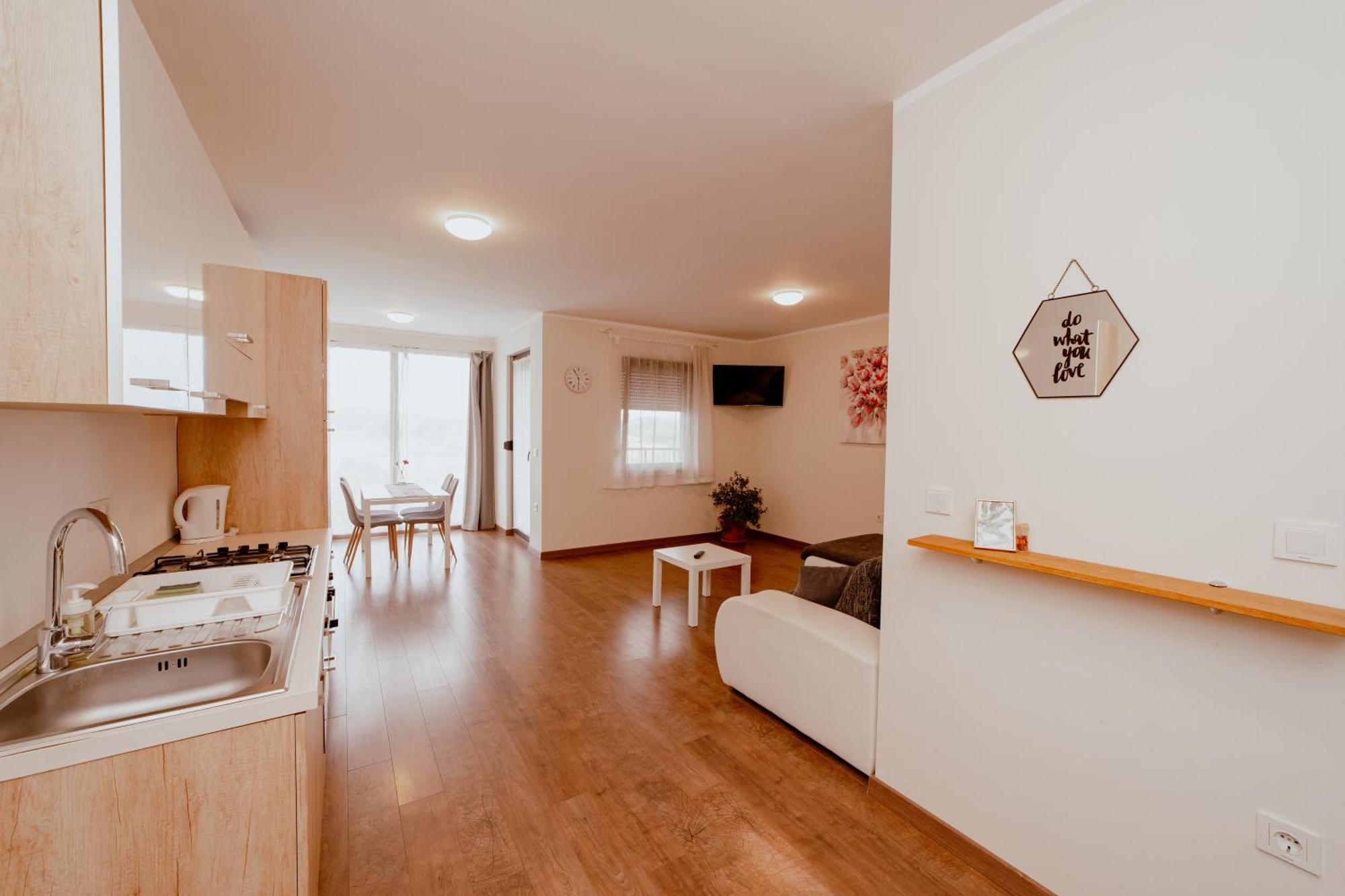 Jankovi Dvori Otel Rakovica Dış mekan fotoğraf